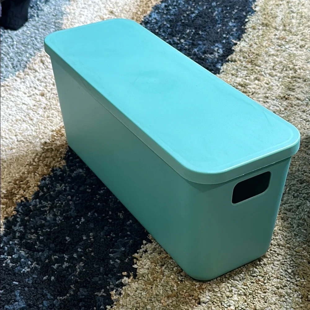 N/A sleek teal